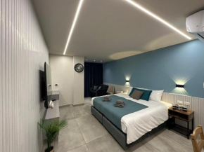 Mamilla Brilliant Emerald 2